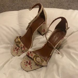 Coach NWOT Maya block sandal, size 7.5